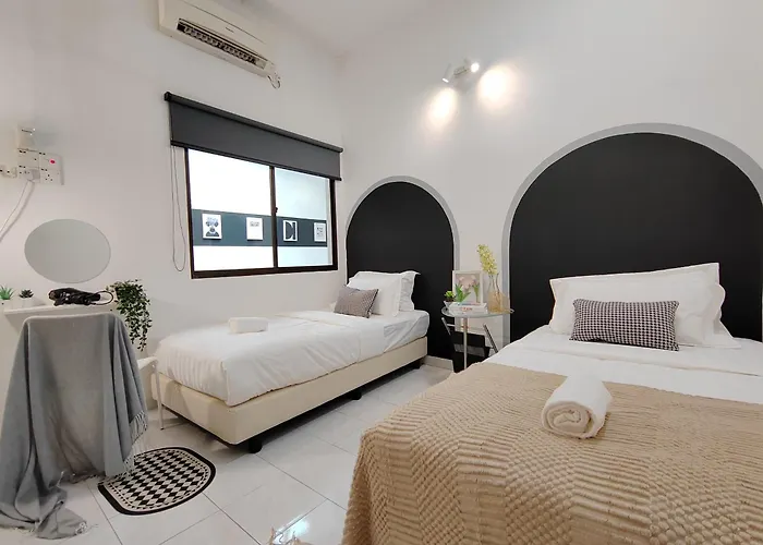 Sunway Tambun Salesman Stay 5 Bedroom 10Pax By Iwh
