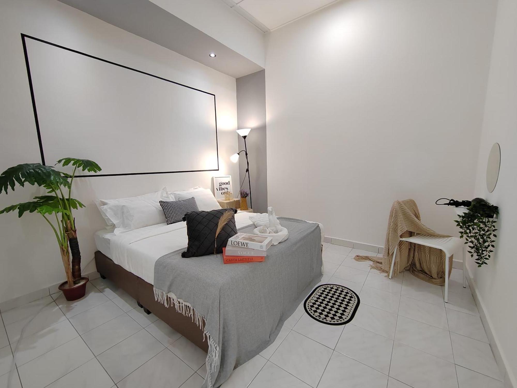 Motel Sunway Tambun Salesman 5 Bedroom 10pax By Iwh Ipoh